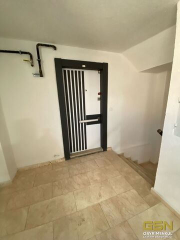 34-ÇAYIROVA YENİ MAHALLE DE LÜX 3+1 DİRE